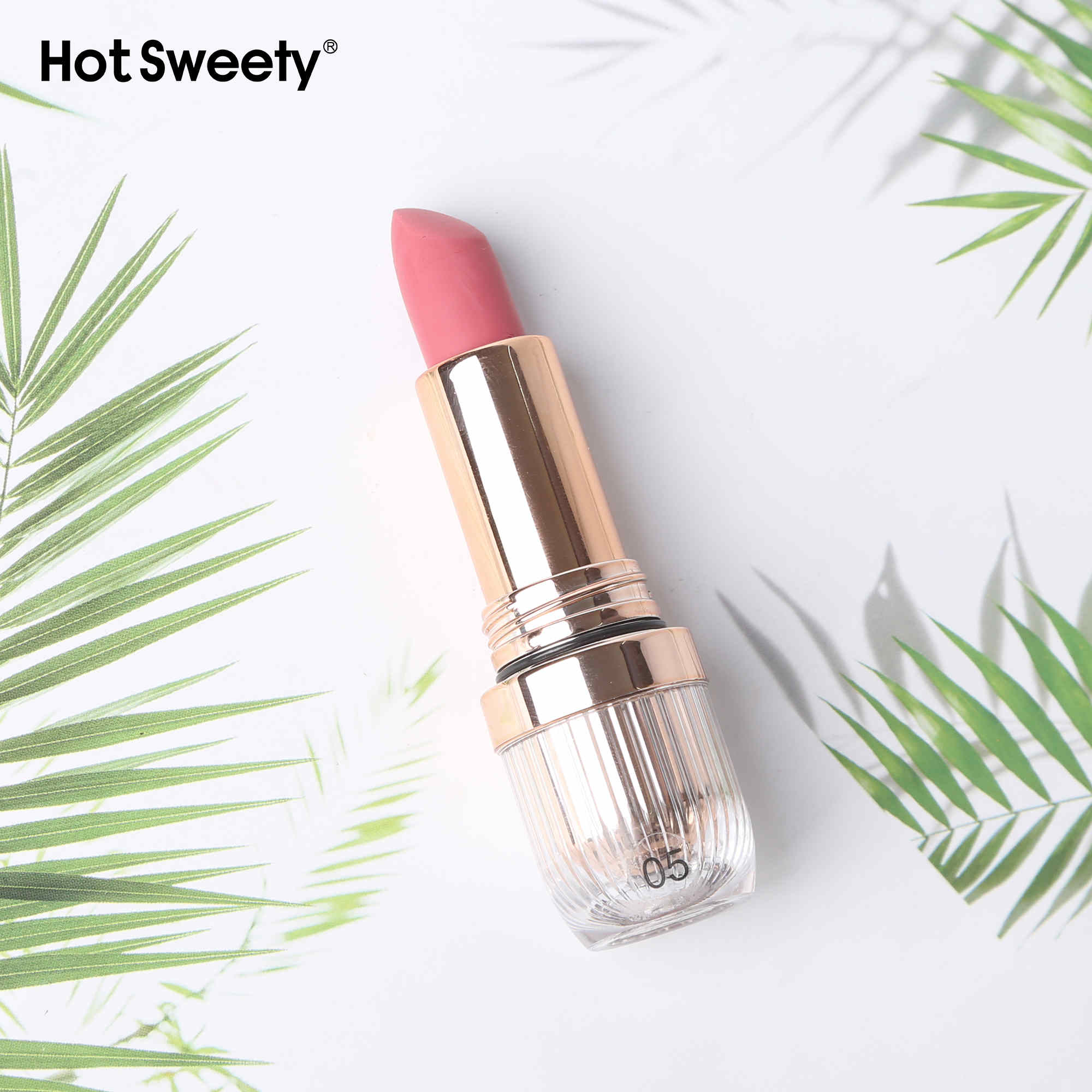 How Best to Apply Lipstick in 5 Easy Steps